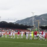 Les joueurs du FC Sion célèbrent leur victoire avec le Gradin Nord.